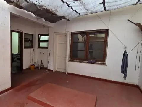 VENTA DE 5 DEPARTAMENTOS SOBRE AVENIDA SAN MARTÍN