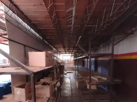 Galpón en Alquiler - Moron Sur - Mariano Moreno al 300