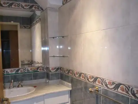 Casa en Alquiler en Martínez Vías / Libertador, USD 5.500