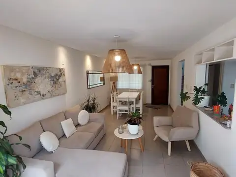 Las Canitas Leon Schneider 5000