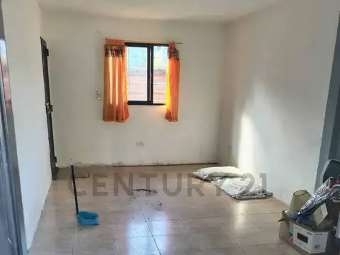 25 e/ 481 y 482 , Piso 0