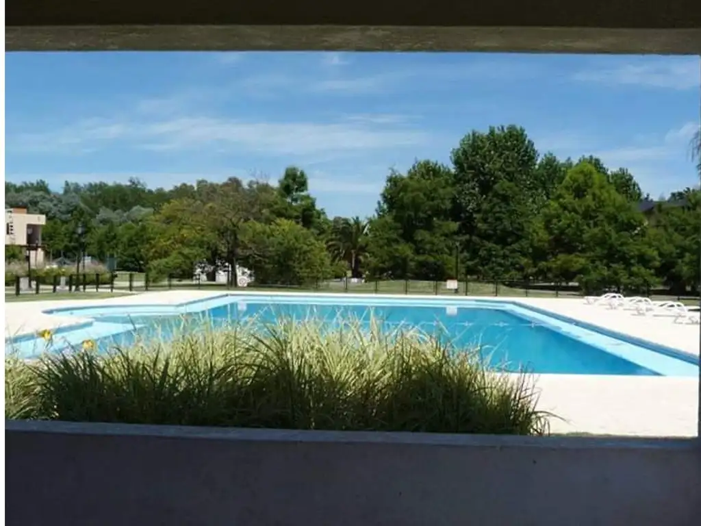 Almirante Brown 2100