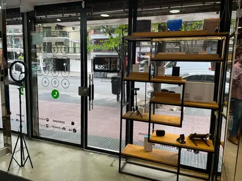 Local en Alquiler Via Púb.