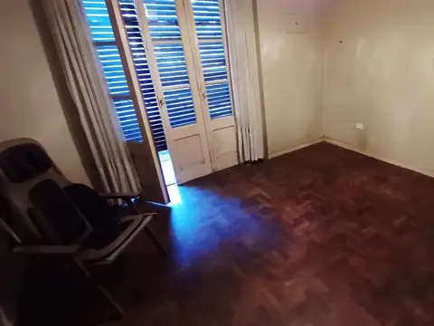 Casa en Venta con 5 cocheras