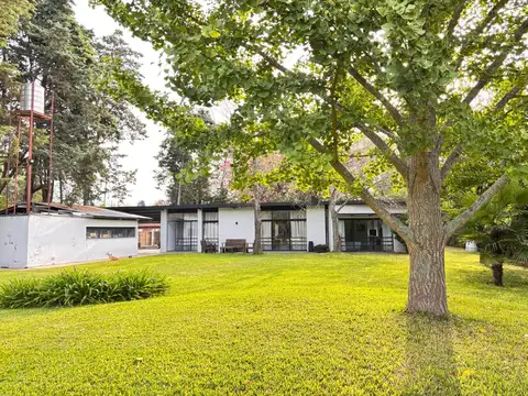 Casa en venta Barrio San Jorge, Altos los Cardales, Campana, APTA CRÉDITO, 6 ambientes con pileta