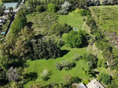 Terreno o Predio R. Caamaño 100