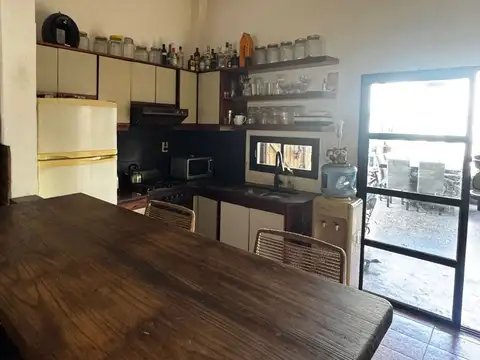 Casa 3 ambientes con 2 baños