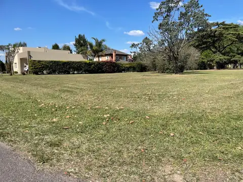 Terreno en Venta 20  mts Frente