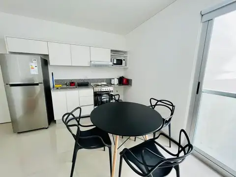 Yatay 700, Piso 6