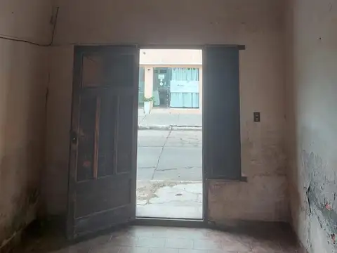 Casa 2 ambientes con 1 baño