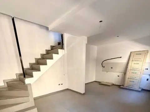 Ph en Venta - 3 amb con patio con patio- V Ballester  