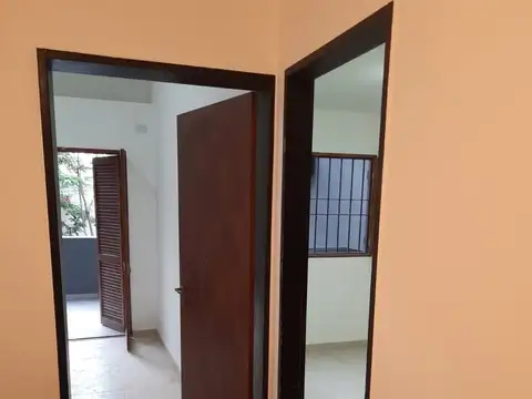 COMPLEJO COMPLET0: 8 DTPS ,DUPLEX Y LOCAL COMERC.