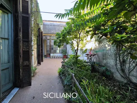 Constitución  al 4000