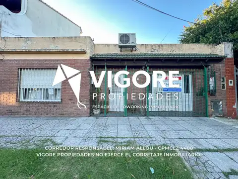 Casa de 6 ambientes  138 m² en venta c/ cochera en Temperley