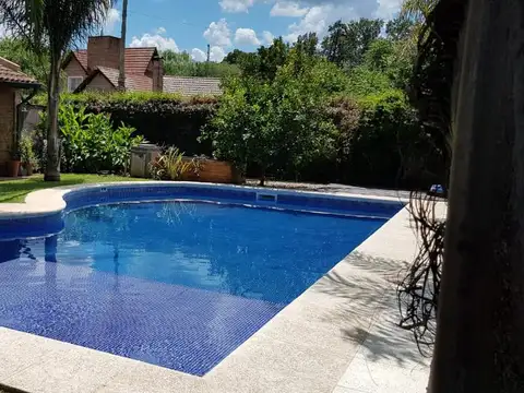 Casa - Barrio El Cazador