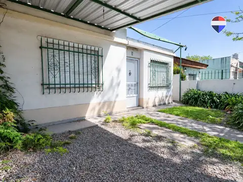 CASA EN VENTA 4 AMBIENTES EN LONGCHAMPS