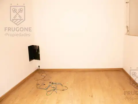 Oficina en Alquiler con 1 cochera