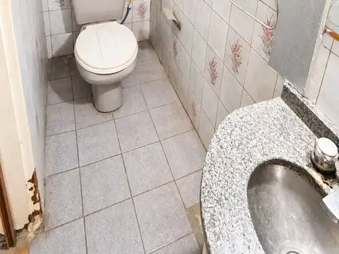 Casa 6 ambientes con 3 baños