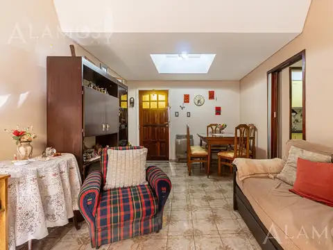 Depto Tipo Casa 3 ambientes con 1 baño