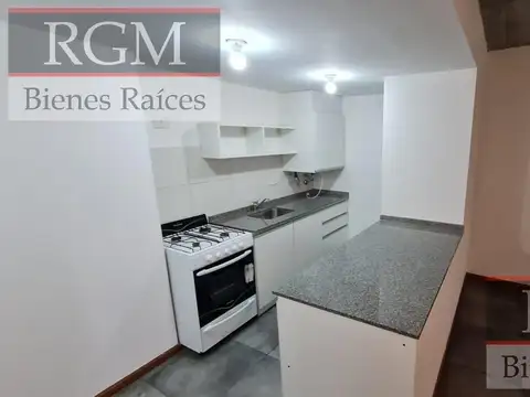 Departamento en Alquiler con 1 cocheras