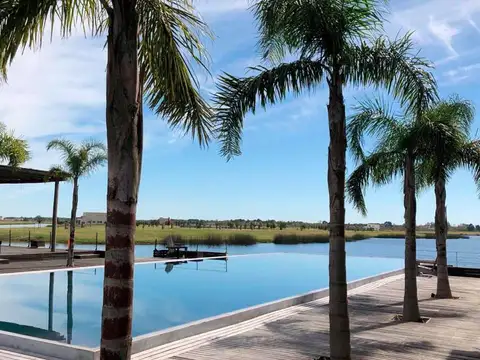 NEV. Venta Lote al Rio en El Naudir Aguas Privadas 