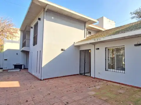 Casa en Alquiler de 3 dormitorios