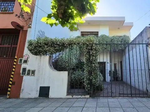 Departamento PH  en Venta en Villa Raffo, Tres de Febrero, G.B.A. Zona Oeste
