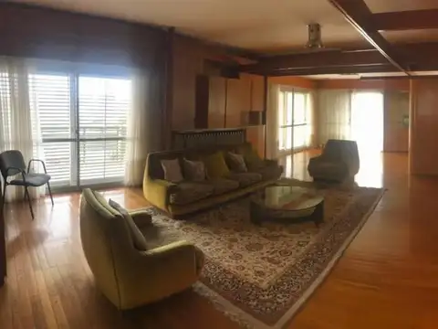 Departamento en Venta de 7 ambientes