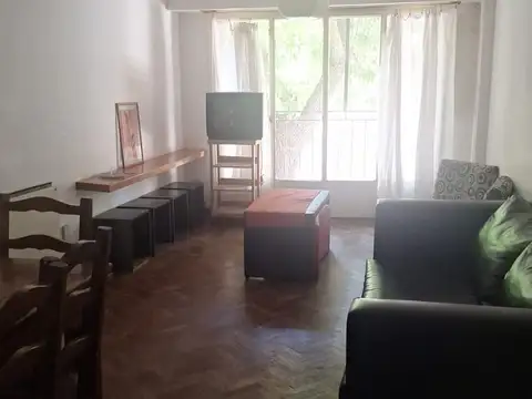 DPTO 3AMB, AL FRENTE CON BALCON