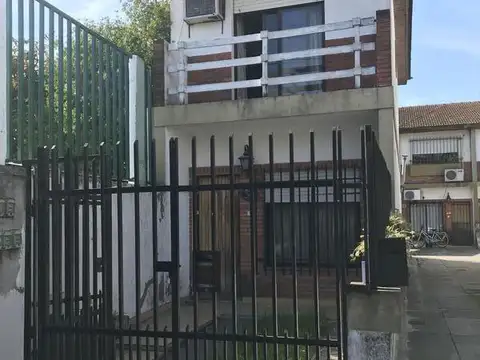 DUPLEX PH VENTA RAMOS MEJIA 3 AMBIENTES