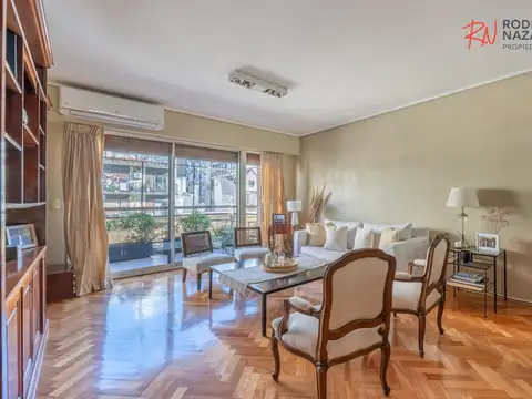 Venta de departamento de 5 ambientes en Retiro con cochera.