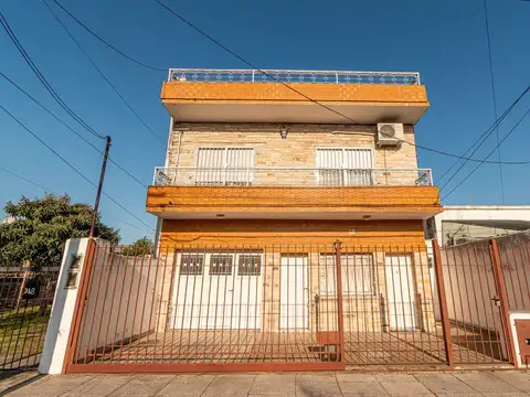 Depto Tipo Casa en Venta de 3 ambientes