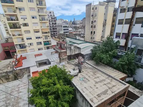 DPTO 4 AMBIENTES, CALLE SARMIENTO 2344 (BARRIO ONCE)