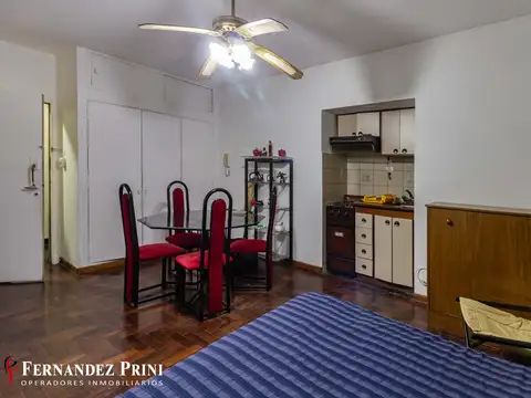 Monoambiente en Recoleta apto profesional, a una cuadra de Av. Pueyrredón