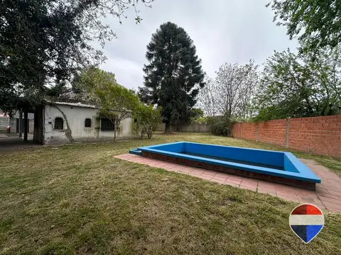 VENTA DE CASA/LOTE EN SPEGAZZINI
