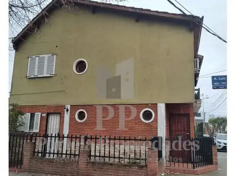 Leopoldo Lugones 893 , Piso 0