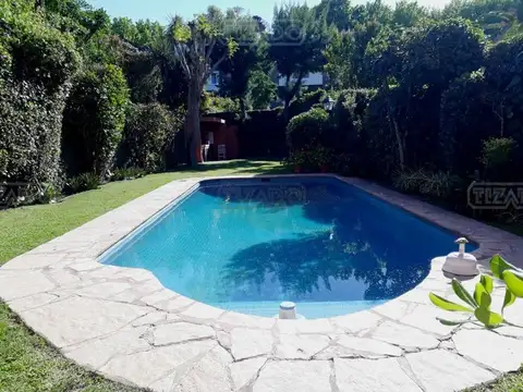 Casa en Venta en Vicente López Vías / Maipú, USD 690.000
