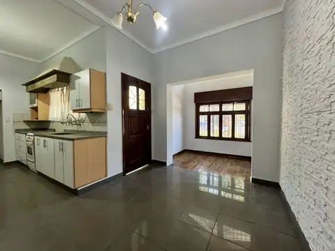 Casa 3 ambientes con 2 baños