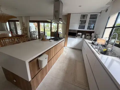 Casa en Venta al Noroeste