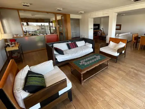 PISO DE CATEGORIA 3 DORMITORIOS EN VENTA B° NUEVA CORDOBA