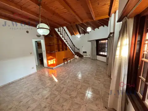 Casa 4 ambientes con 3 baños