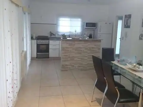 Casa en Alquiler de 3 dormitorios