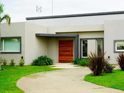 Casa en Venta al Este
