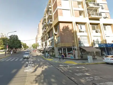 COCHERA CUBIERTA CENTRO MORON FTE PLAZA