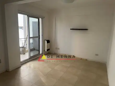 Venta monoambiente balcon Caseros Mitre 4600 excelente