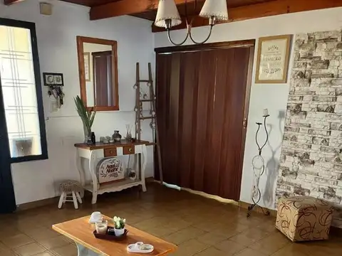 CASA BARRIO ZAPIOLA LUJAN