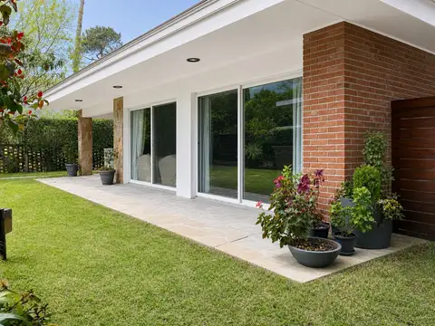 Casa 3 dormitorios con piscina climatizada - Mansa