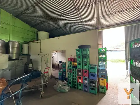 Galpon en Venta 60  mts Fondo