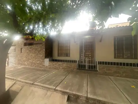 Venta casa 2 dormitorios Las Cañas Guaymallén