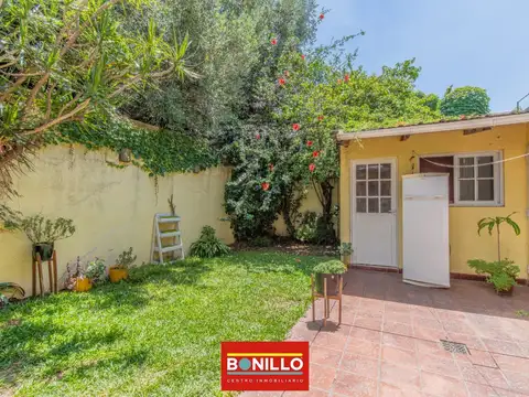 Depto Tipo Casa en Venta con 1 cocheras